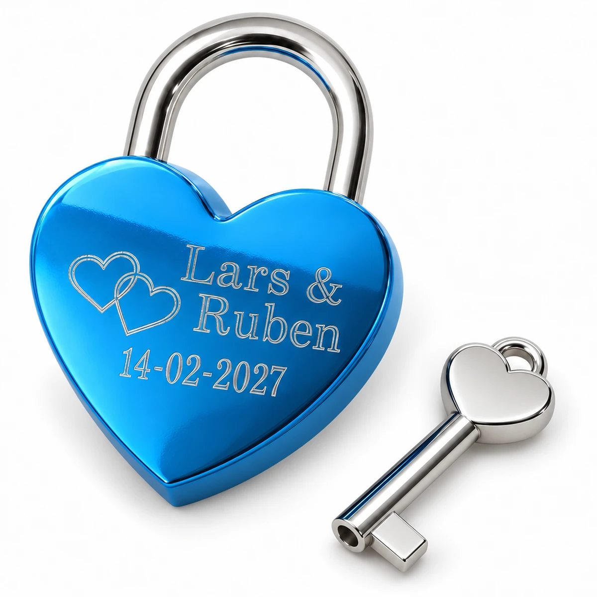 Blauw hartvormig liefdesslotje met hartvormige sleutel, gegraveerd met twee hartjes, Lars & Ruben en Valentijnsdag 14-02-2027