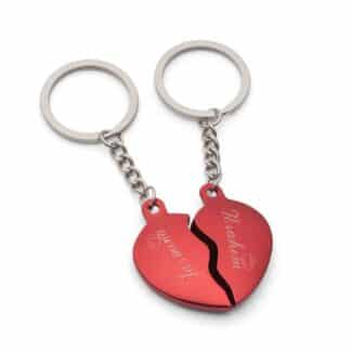 gegraveerde sleutelhanger 2 hartjes rood