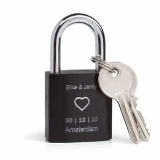 liefdesslotje - liefdesslotjes - liefdesslot - liefdessloten - hangslot liefde - gegraveerd hangslot